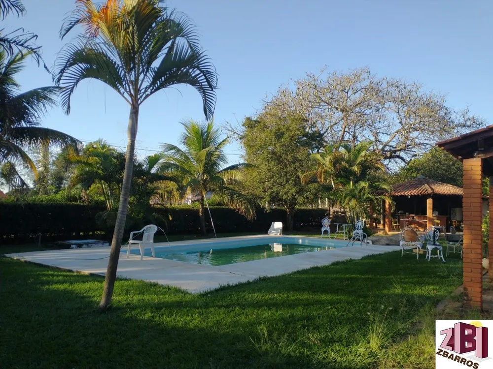 Chácara, 3 quartos, 2500 m² - Foto 1