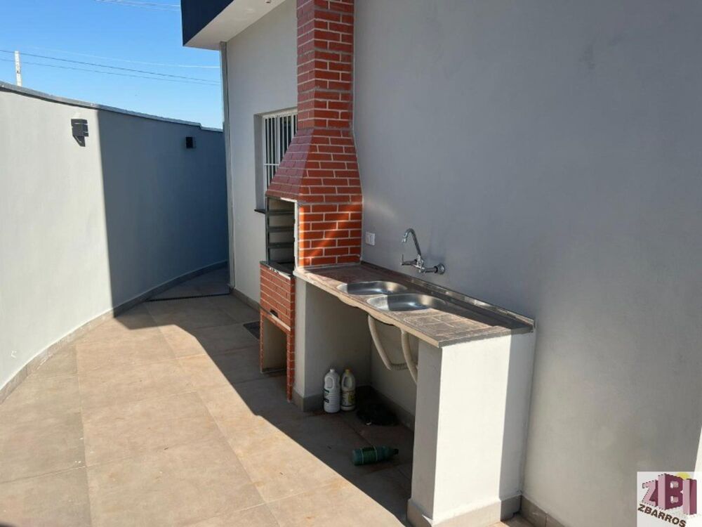 Casa à venda com 2 quartos, 200m² - Foto 5