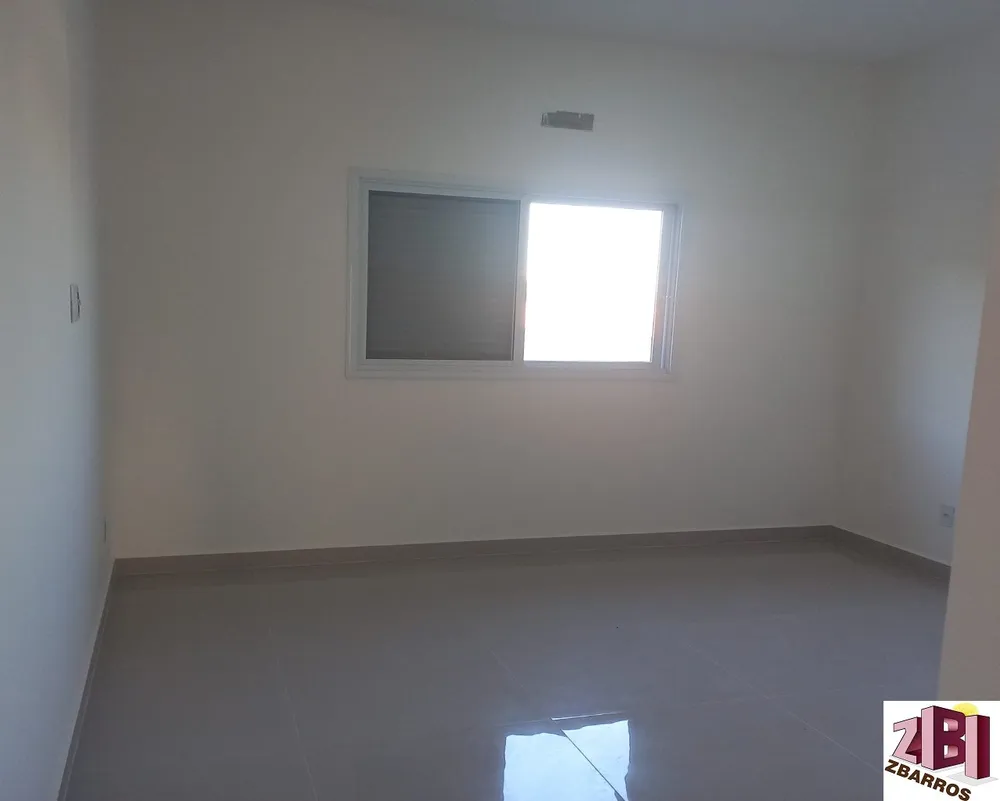 Chácara, 3 quartos, 1188 m² - Foto 2