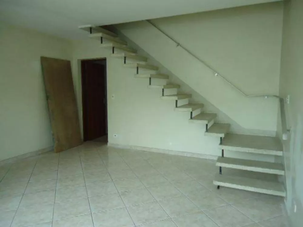 Sobrado à venda com 3 quartos, 206m² - Foto 9