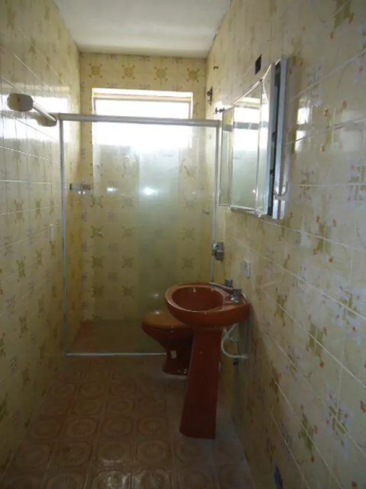 Sobrado à venda com 3 quartos, 206m² - Foto 1