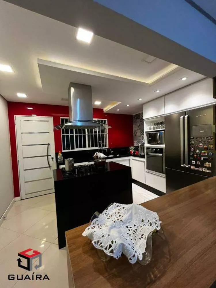 Sobrado à venda com 3 quartos, 220m² - Foto 3