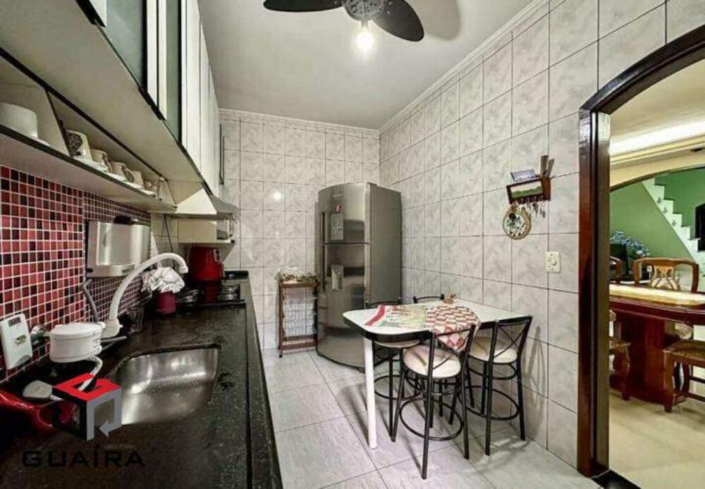 Sobrado para alugar com 4 quartos, 219m² - Foto 3