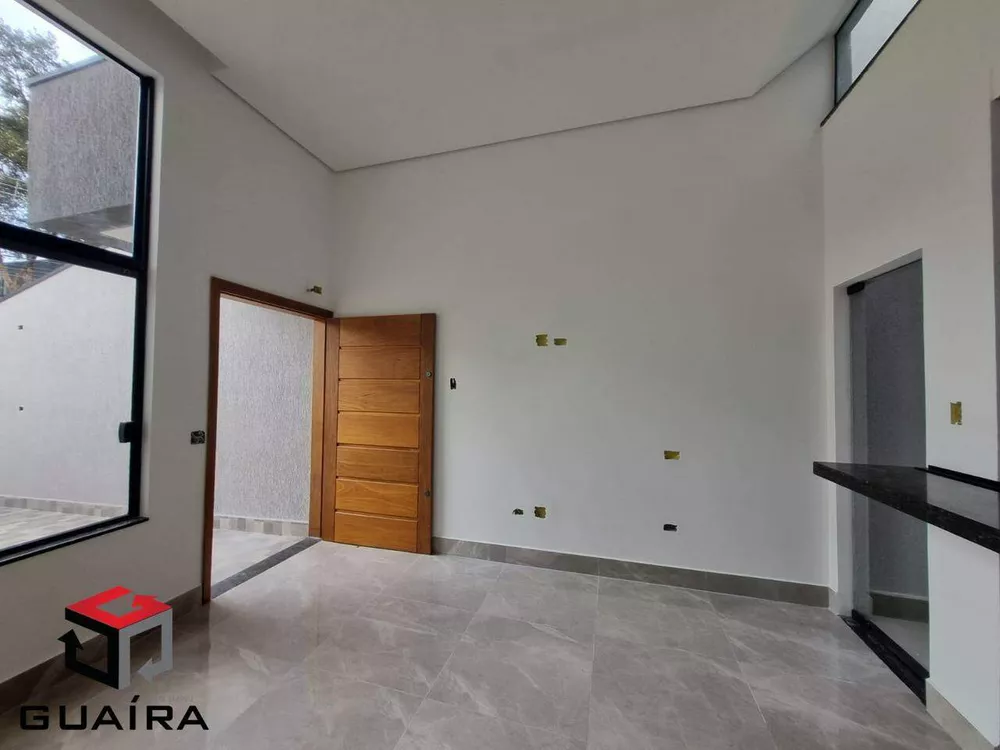 Casa à venda com 3 quartos, 168m² - Foto 1