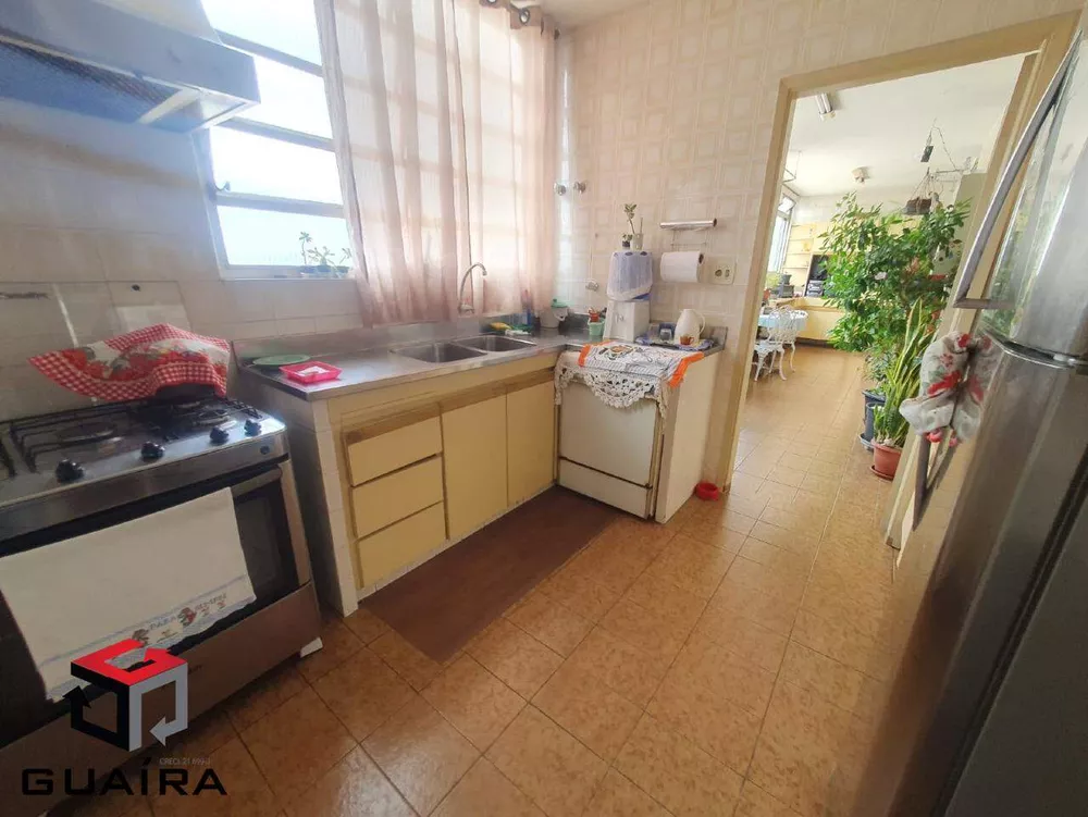 Apartamento à venda com 3 quartos, 252m² - Foto 4