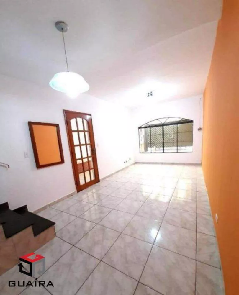 Sobrado à venda com 2 quartos, 120m² - Foto 1