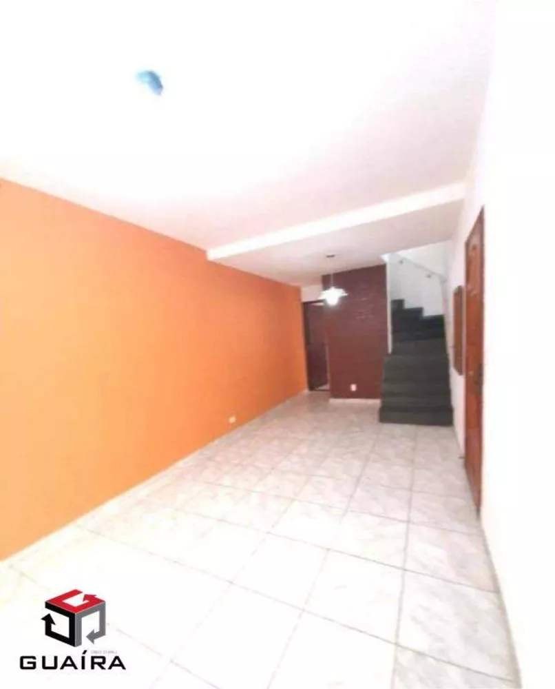 Sobrado à venda com 2 quartos, 120m² - Foto 2