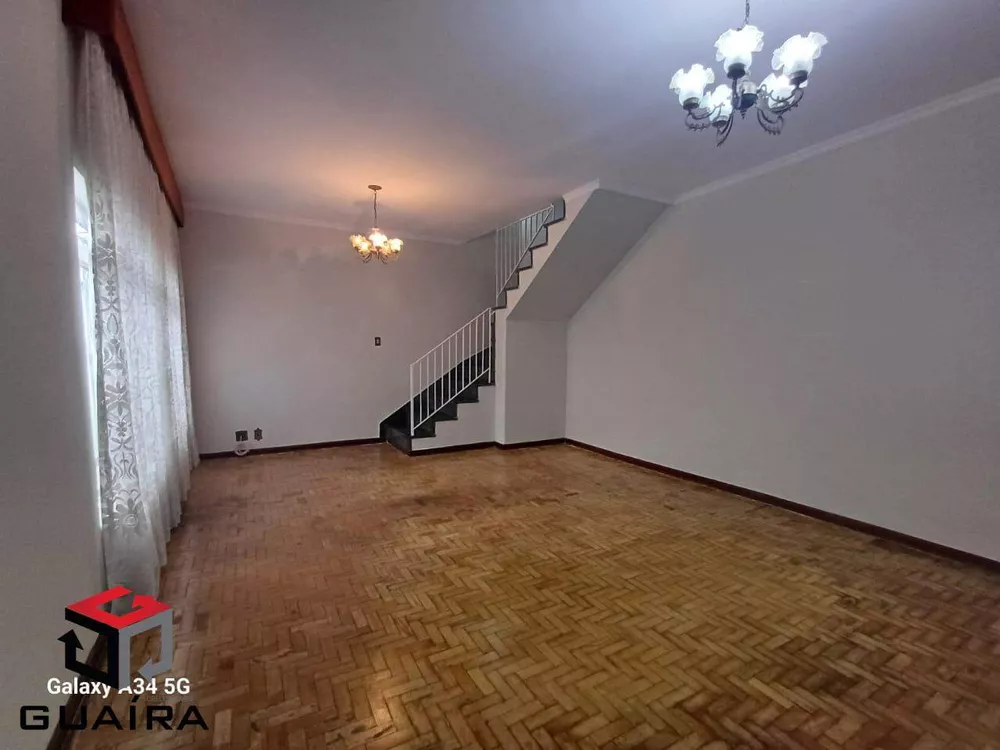 Sobrado à venda com 3 quartos, 155m² - Foto 1