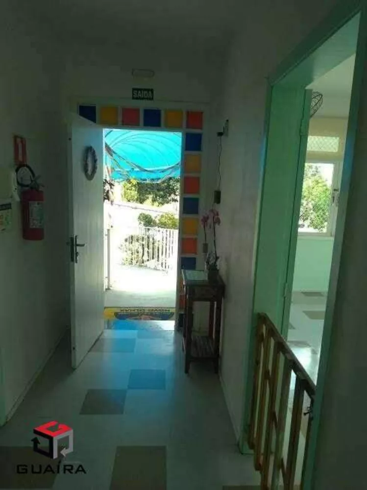 Casa à venda com 1 quarto, 870m² - Foto 2