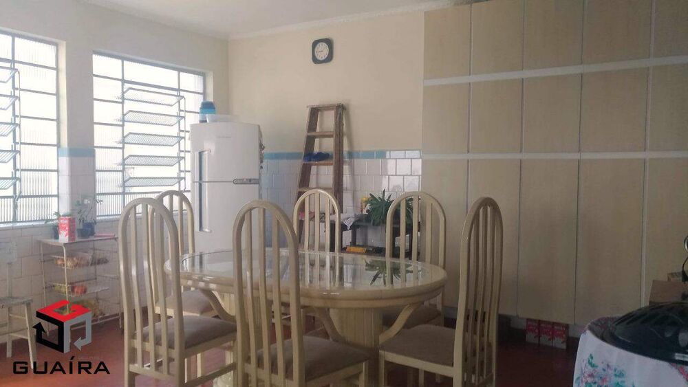 Casa à venda com 2 quartos, 249m² - Foto 2