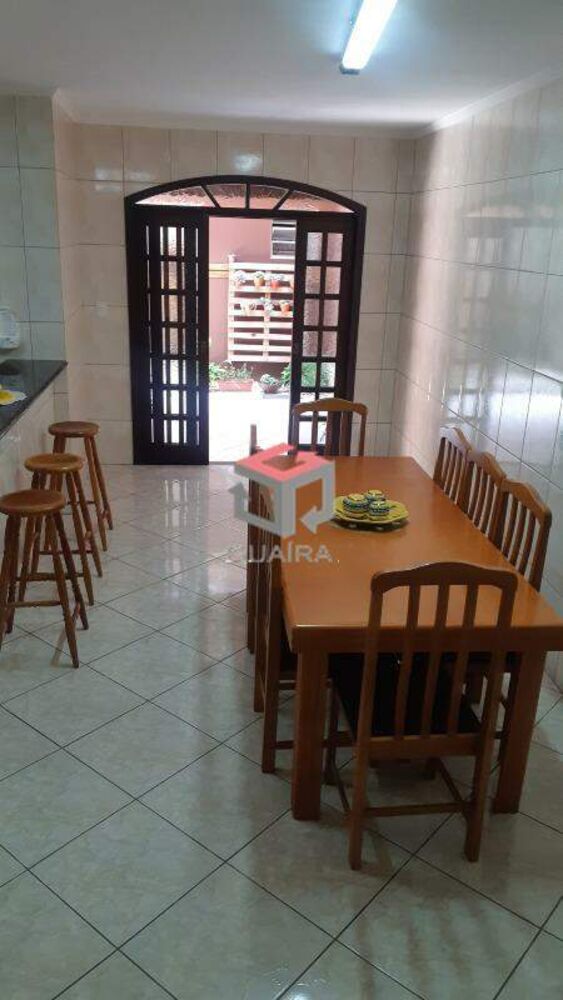 Sobrado à venda com 3 quartos, 134m² - Foto 1