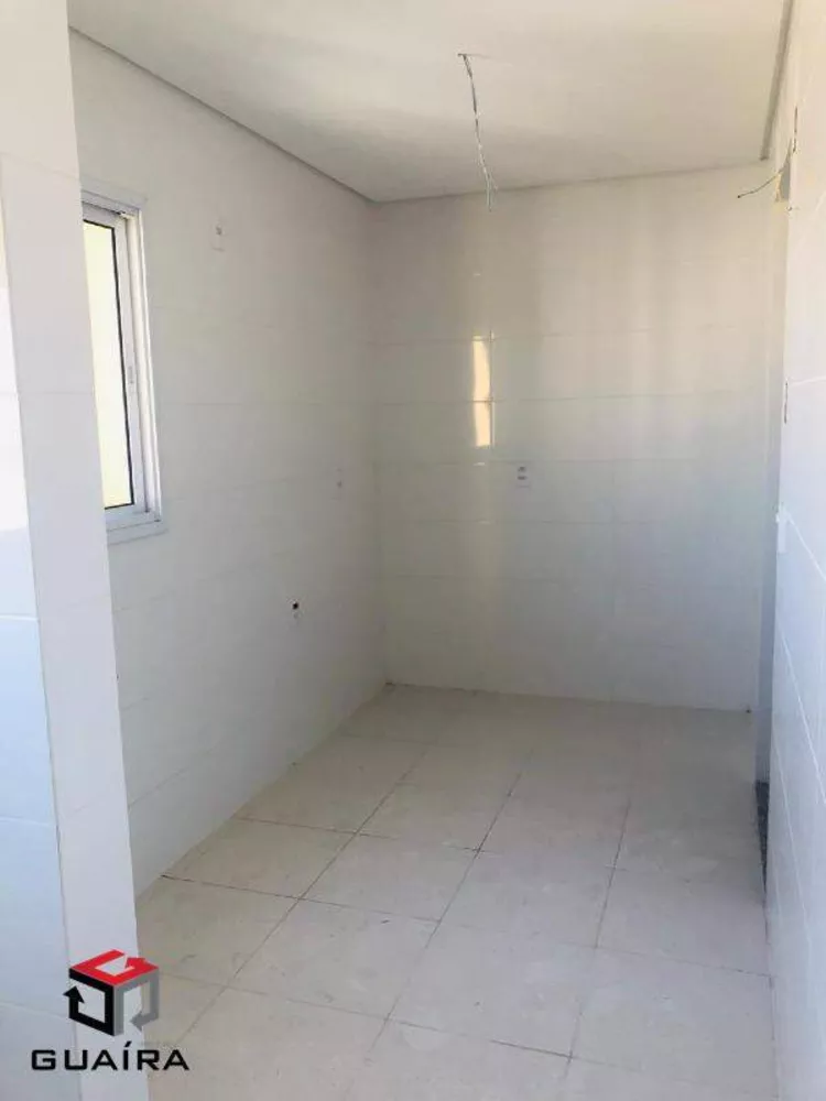 Apartamento à venda com 2 quartos, 64m² - Foto 4