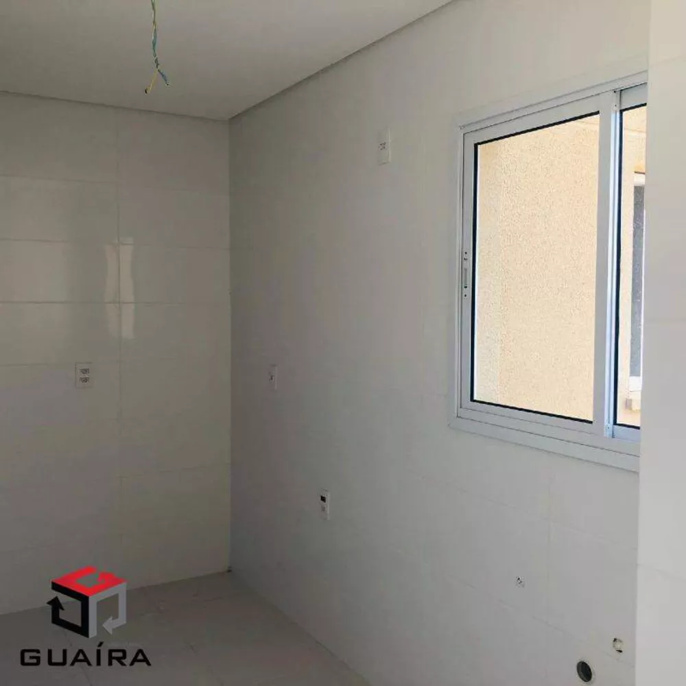 Apartamento à venda com 2 quartos, 64m² - Foto 2