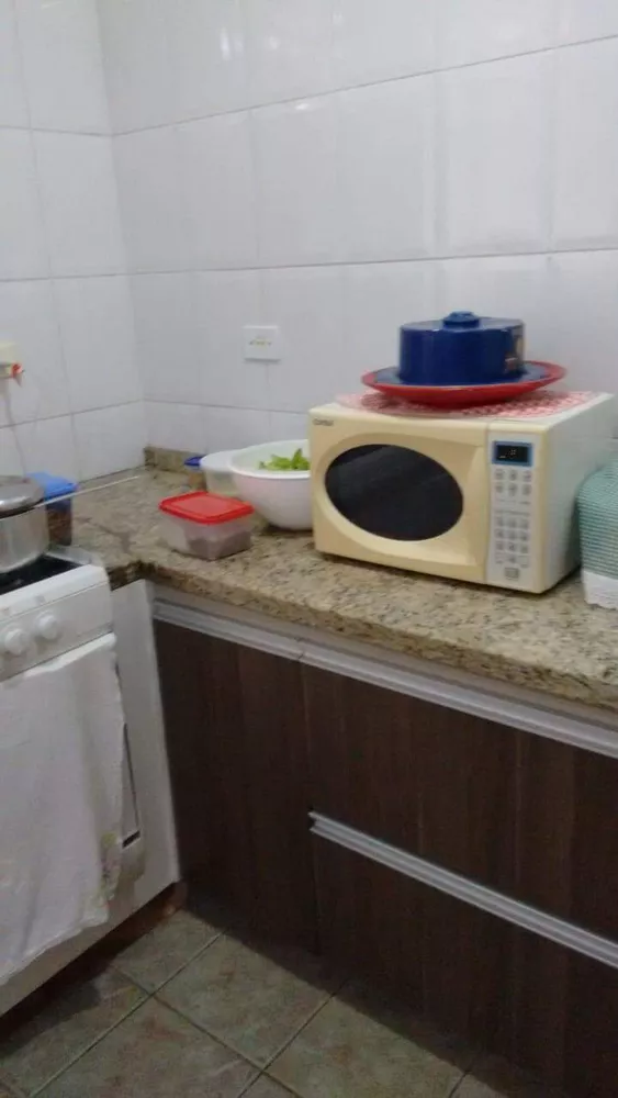 Sobrado à venda com 4 quartos, 236m² - Foto 1