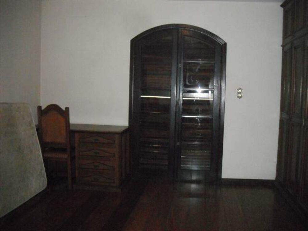 Sobrado à venda com 4 quartos, 483m² - Foto 2