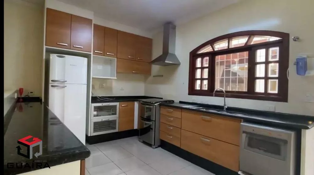 Sobrado à venda com 3 quartos, 136m² - Foto 1