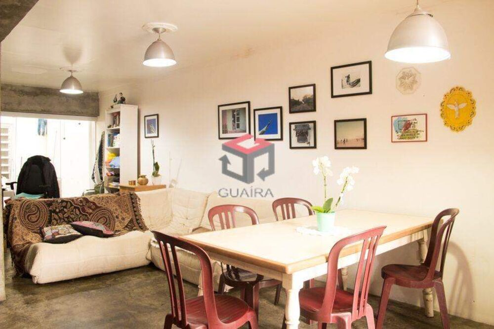 Sobrado à venda com 2 quartos, 182m² - Foto 1