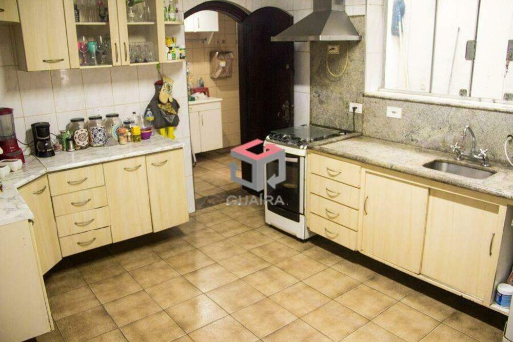 Sobrado à venda com 2 quartos, 182m² - Foto 5