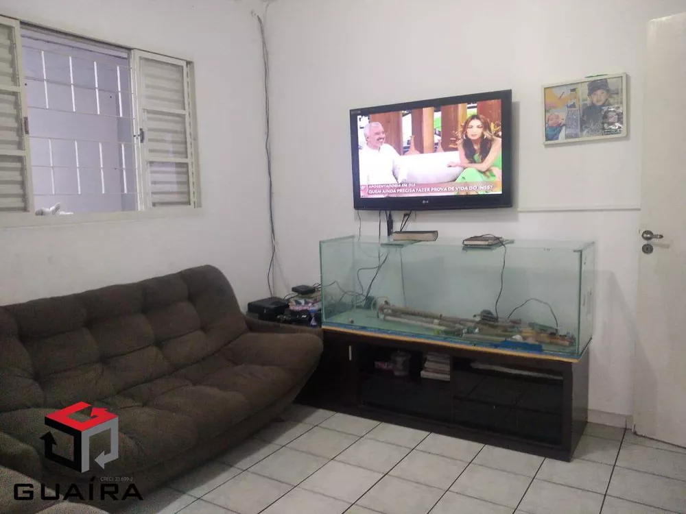 Casa à venda com 6 quartos, 303m² - Foto 2