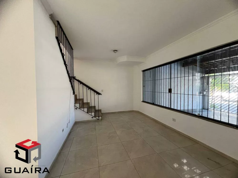 Sobrado à venda com 3 quartos, 234m² - Foto 1