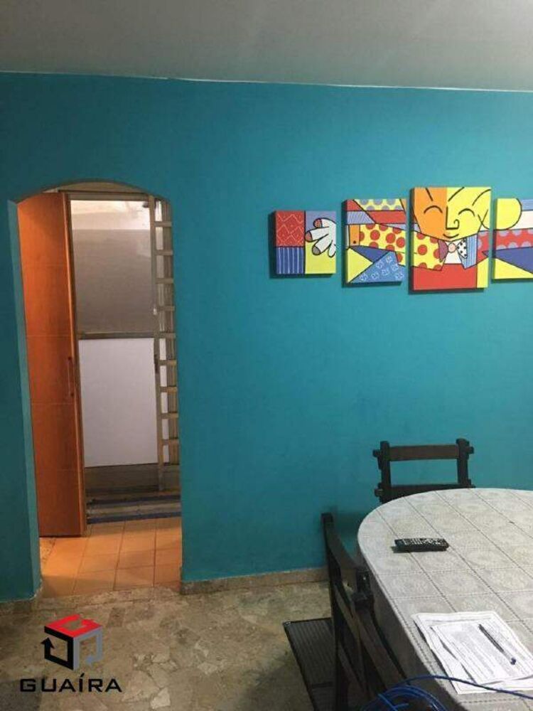 Sobrado à venda com 3 quartos, 210m² - Foto 1