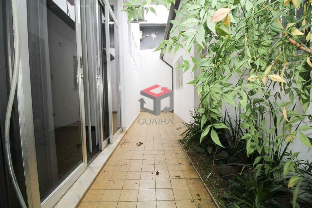 Sobrado para alugar com 3 quartos, 296m² - Foto 12