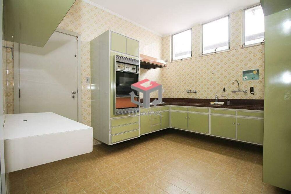 Sobrado para alugar com 3 quartos, 296m² - Foto 10
