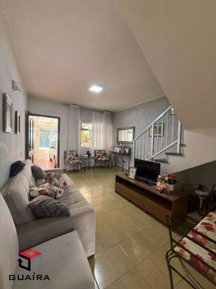 Sobrado à venda com 2 quartos, 130m² - Foto 1