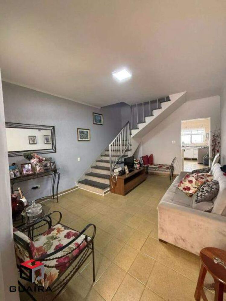 Sobrado à venda com 2 quartos, 130m² - Foto 2