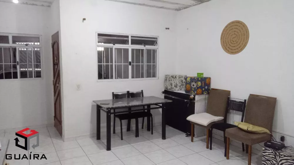 Sobrado à venda com 4 quartos, 210m² - Foto 1