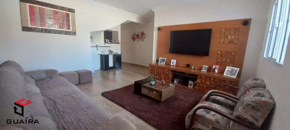 Sobrado à venda com 3 quartos, 192m² - Foto 1