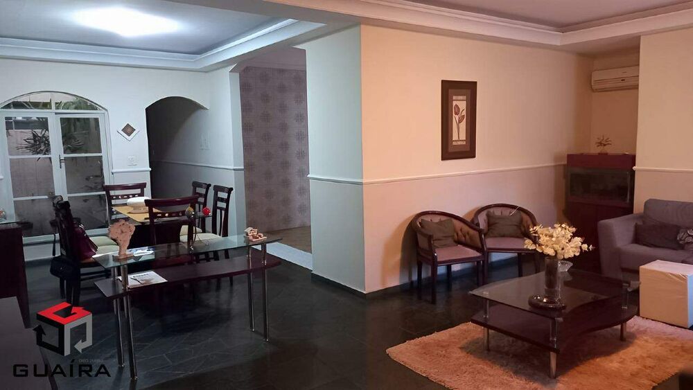 Sobrado à venda com 3 quartos, 310m² - Foto 1
