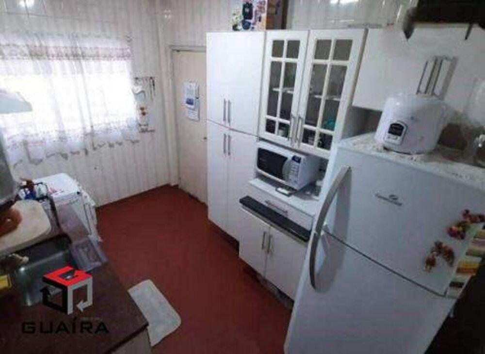 Casa à venda com 5 quartos, 200m² - Foto 2