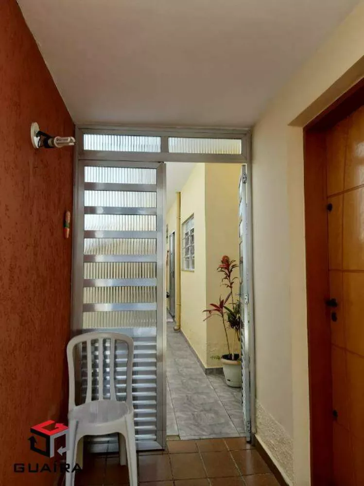 Casa à venda com 2 quartos, 157m² - Foto 2