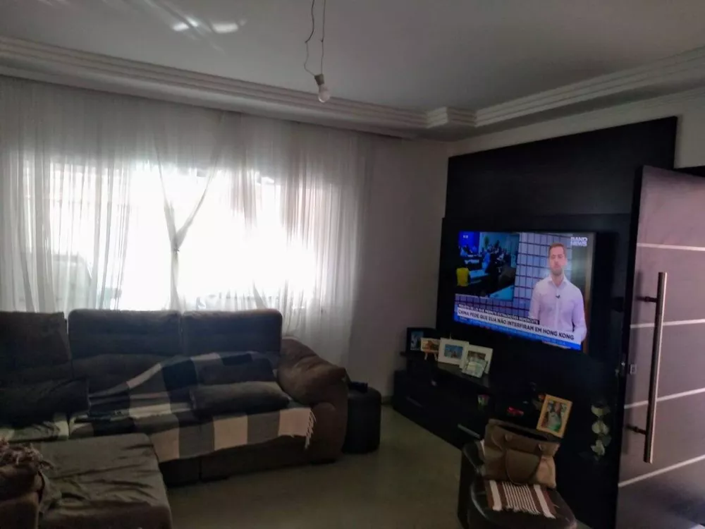 Sobrado à venda com 3 quartos, 200m² - Foto 3