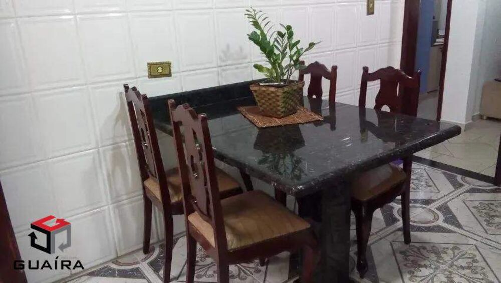Casa à venda com 2 quartos, 153m² - Foto 2