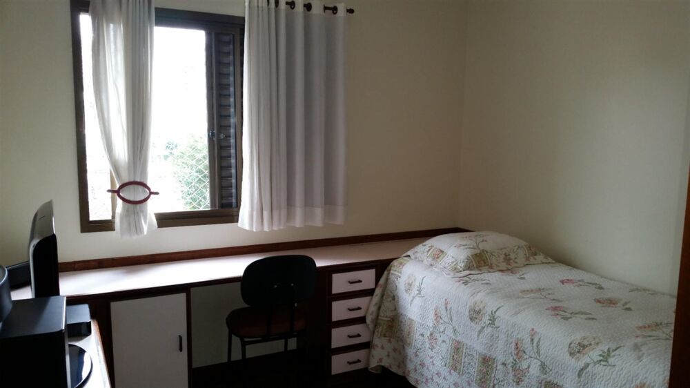 Apartamento à venda com 4 quartos, 140m² - Foto 7