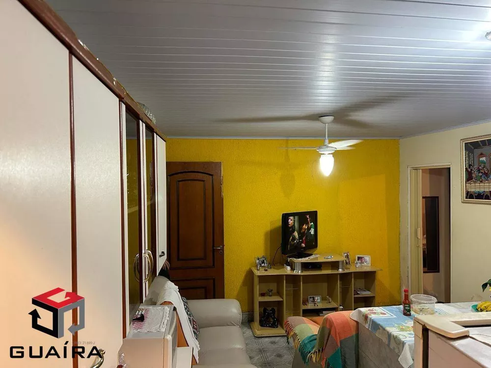 Casa à venda com 2 quartos, 141m² - Foto 1