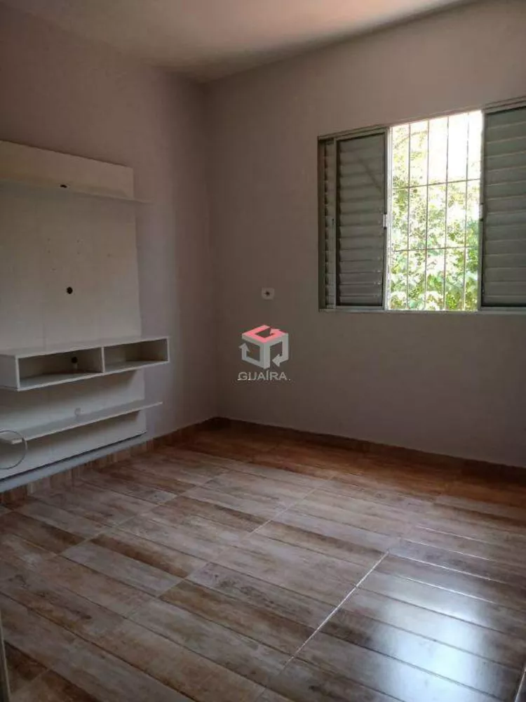 Casa à venda com 4 quartos, 200m² - Foto 1