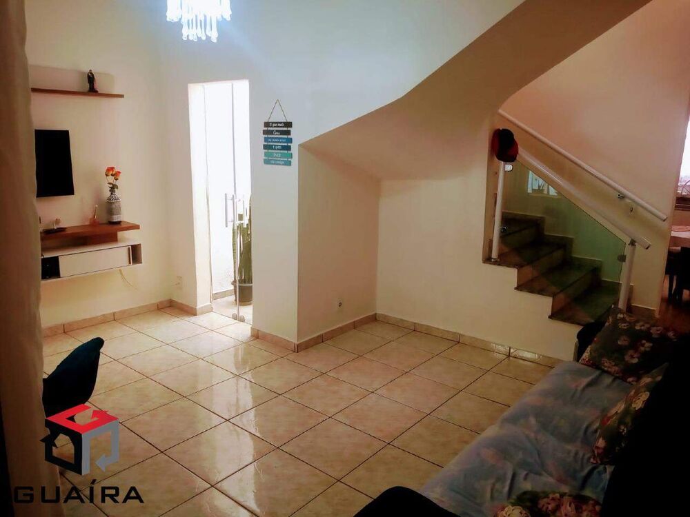 Sobrado à venda com 3 quartos, 125m² - Foto 1
