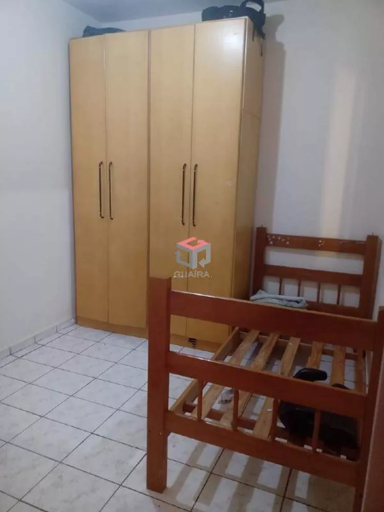 Casa à venda com 5 quartos, 230m² - Foto 9