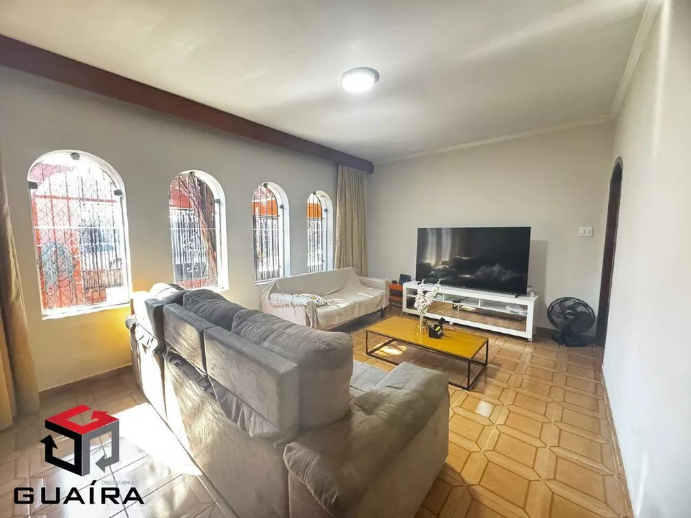 Casa à venda com 3 quartos, 221m² - Foto 2