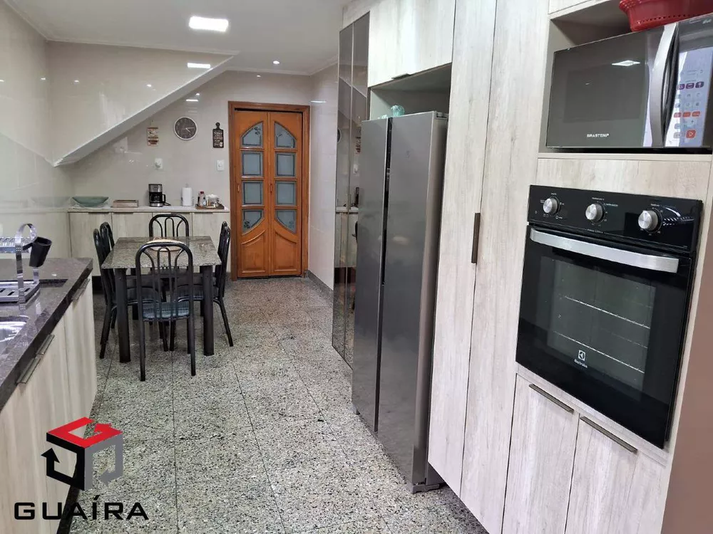 Sobrado à venda com 4 quartos, 240m² - Foto 4