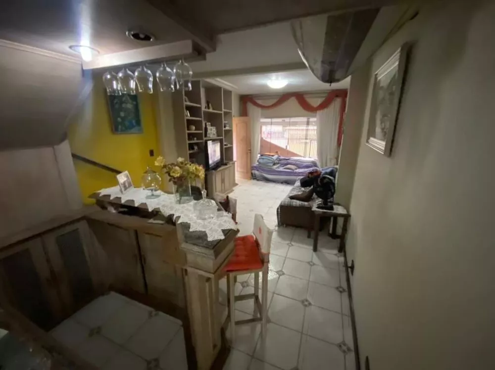 Sobrado à venda com 4 quartos, 185m² - Foto 3