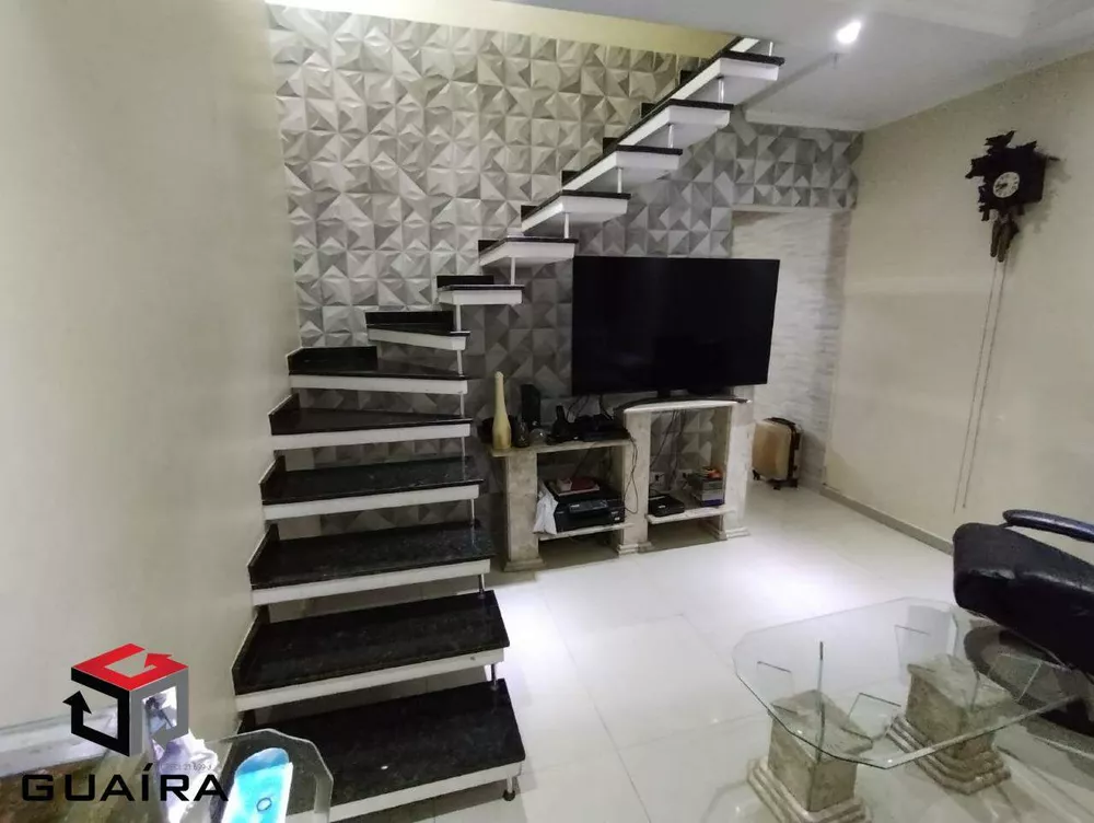 Sobrado à venda com 2 quartos, 150m² - Foto 1