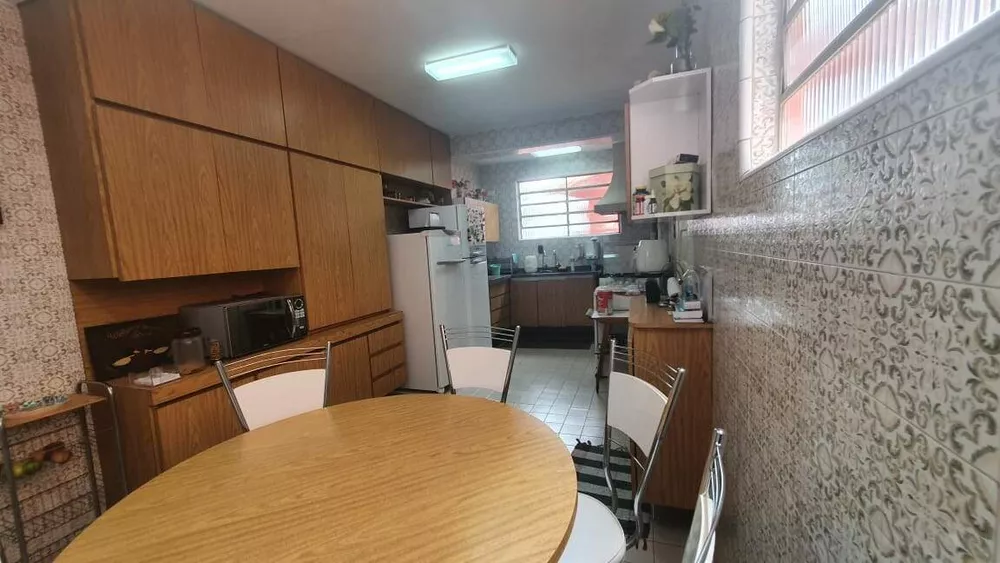 Sobrado à venda com 3 quartos, 199m² - Foto 4