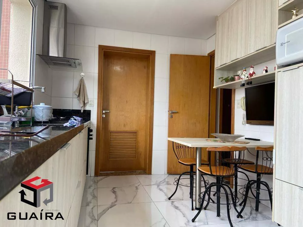 Apartamento à venda com 3 quartos, 173m² - Foto 3