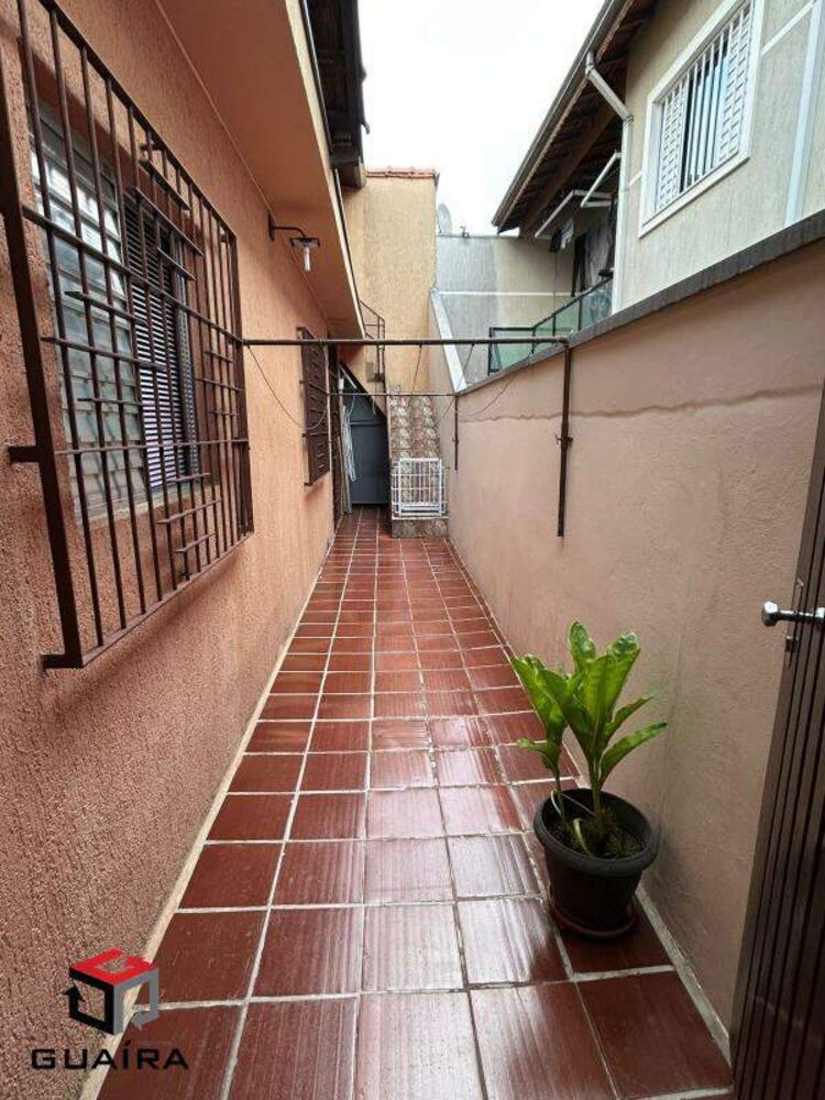 Casa à venda com 4 quartos, 165m² - Foto 8