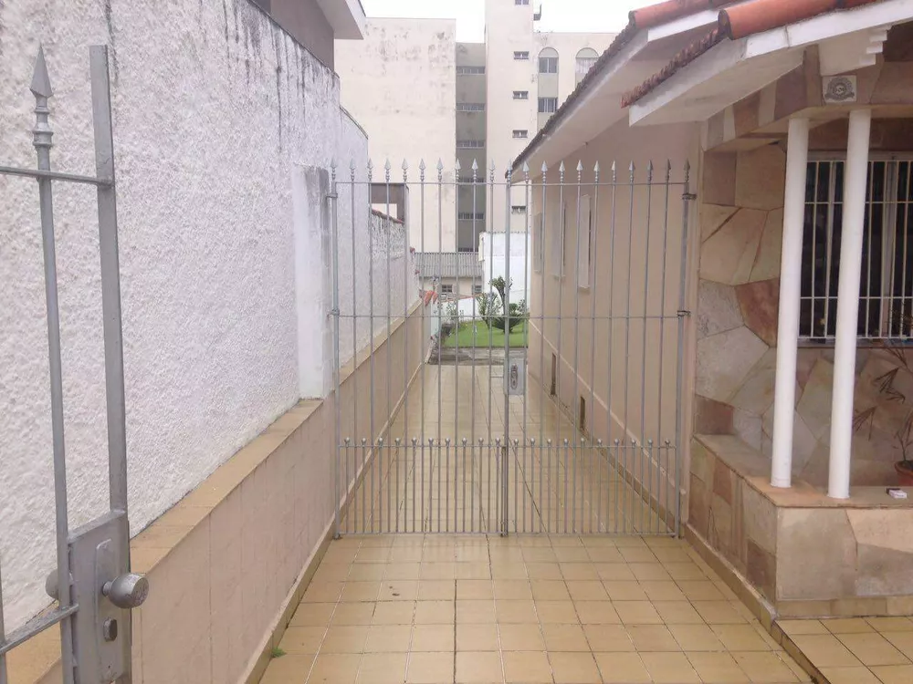 Casa à venda com 2 quartos, 146m² - Foto 2