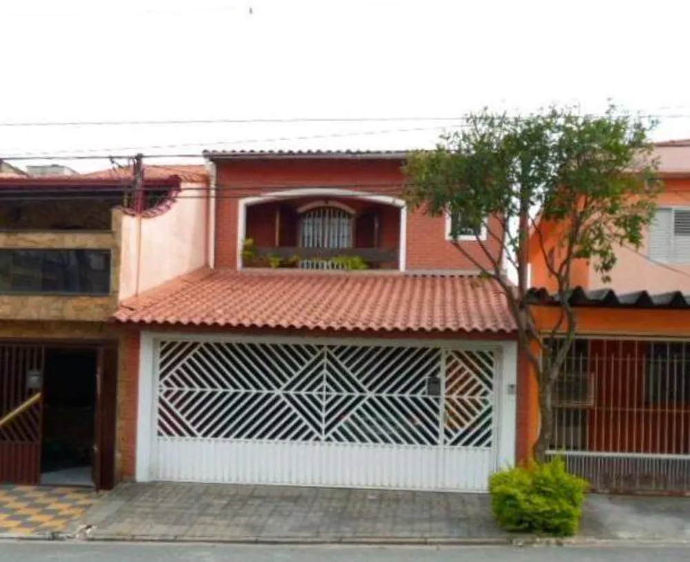 Sobrado à venda com 4 quartos, 313m² - Foto 1